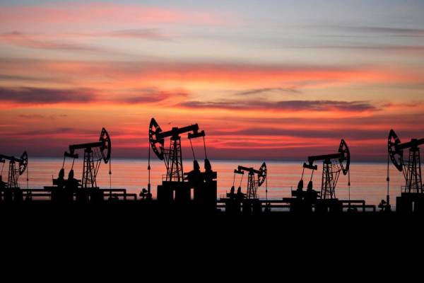 石油是如何變成聚氯乙烯UPVC產品？(圖1)